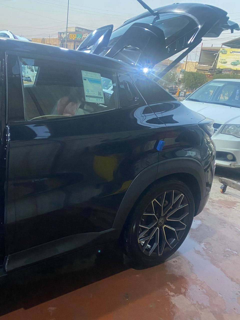 سلام عليكم شانجان يوني تي موديل 2023 بعده بضمان الشركه سعره 14مليون وبيه مجال  وباقي مطلوب 18مليون تسديد الشركه كل شهر 730 تواصل اكثر عله رقم تالي ***********
