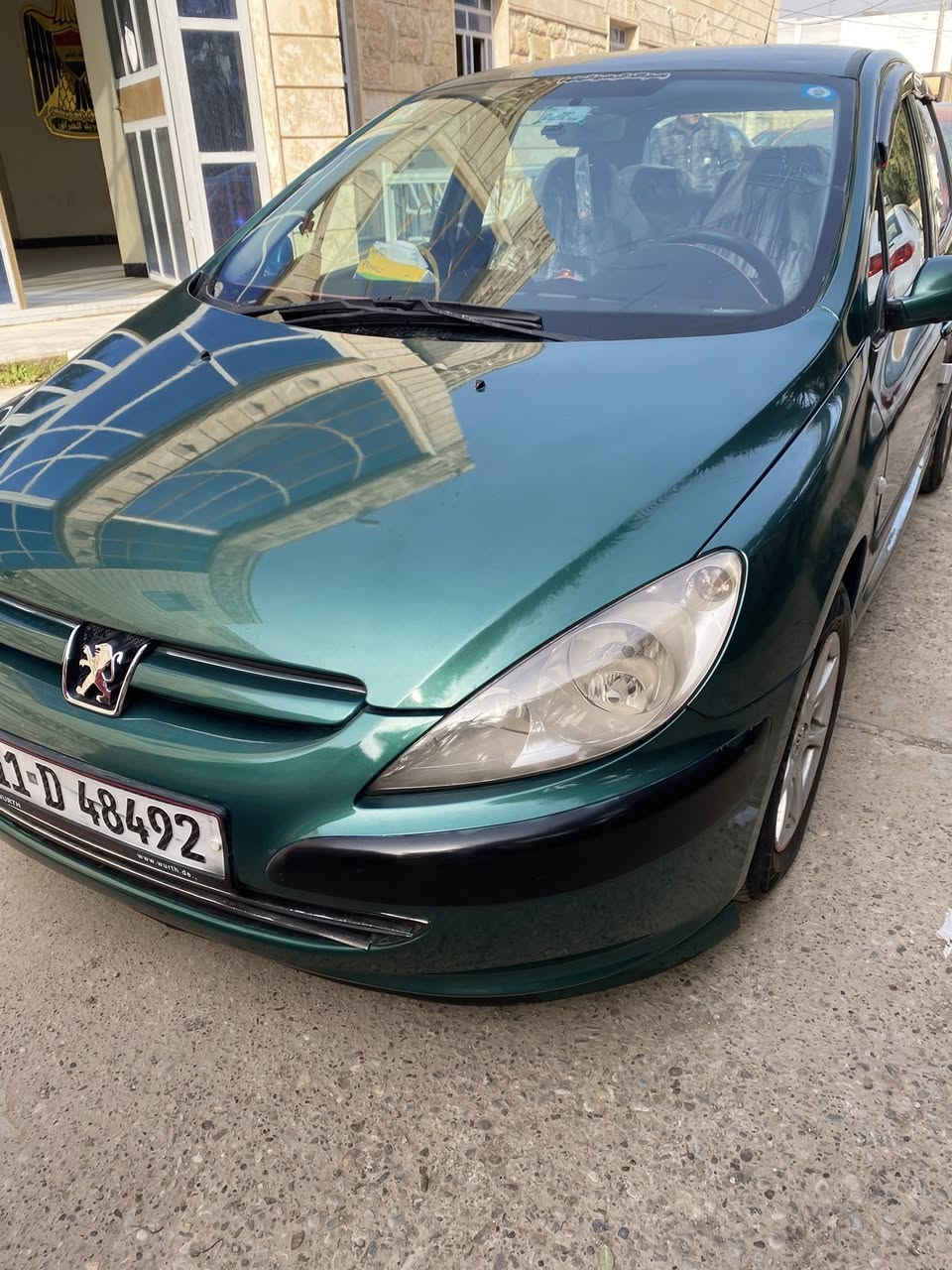 السلام عليكم
موديل ٢٠٠٤ 
مصبوغة عام جمالية بدون ضرر
درام شفت بي طكطكة قليلة فقط
السعر ٦٥ وبي مجال 
الرقم الجديد سنوية لغاية ٢٩
العنوان ديالى بعقوبة 
***********
