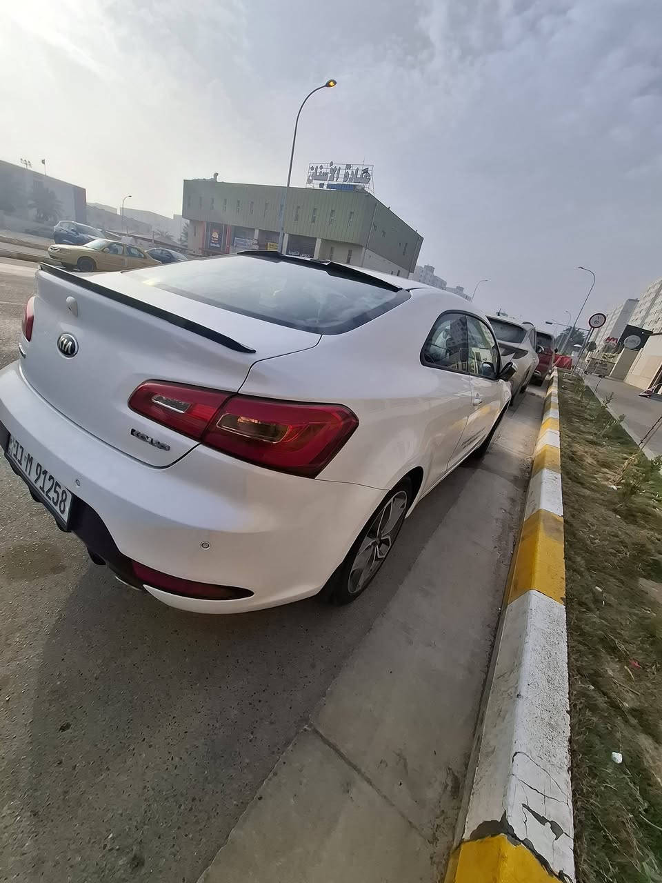 بسم الله سيراتوا (كوبية )تك باب
2016 خليجية كفالة عامة من الضربة والصبغ ~~
فول مواصفات من سلايت وبصمة وباقي مواصفات خاصه❤️
محرك 2000دوش 
ماشية 120 
لون صدفي مميز والسعر 114  مجال بسيط 
*********** العنوان الاعلام وبسمايا
