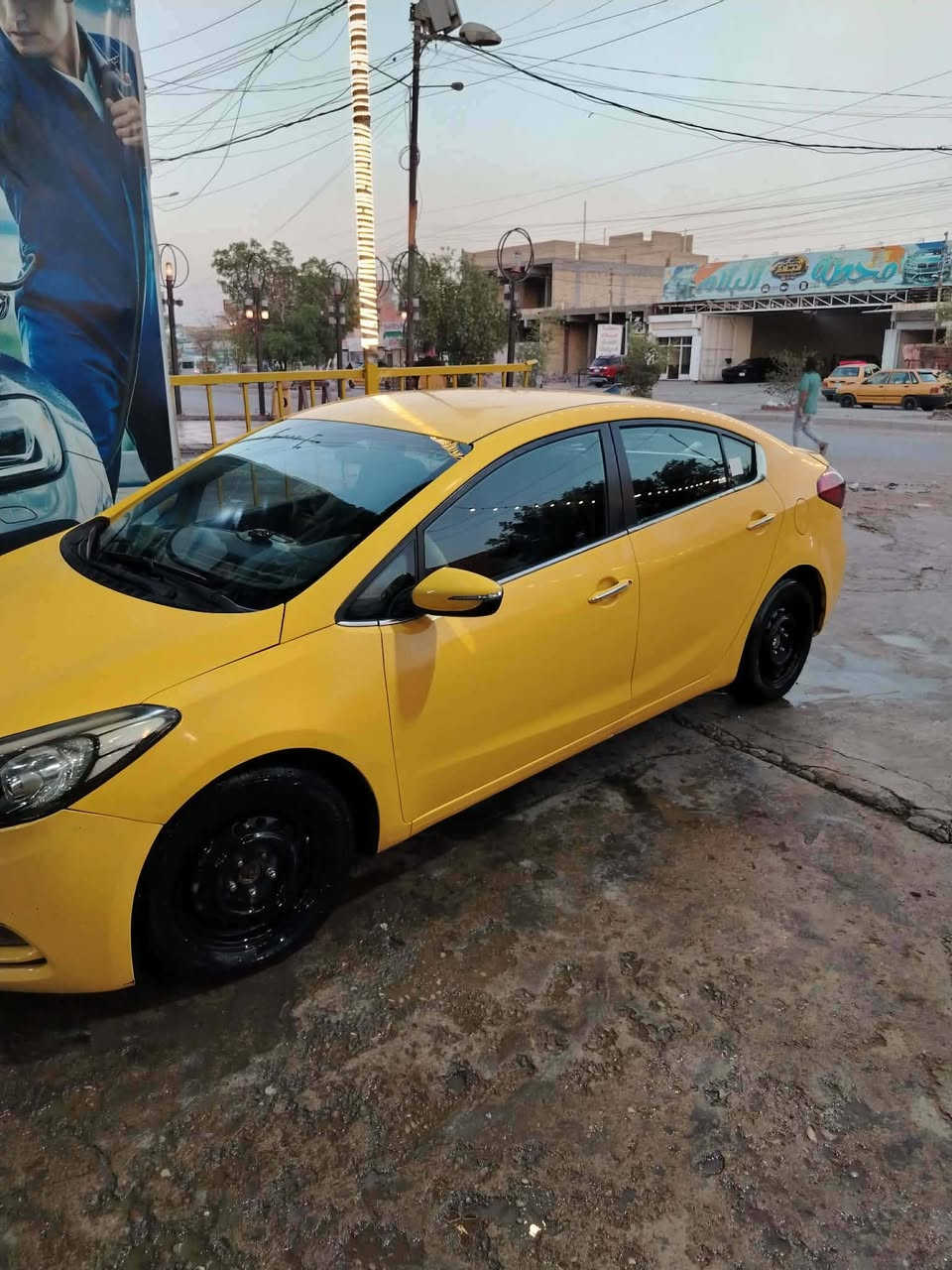 فورتي 15 وارد امريكي  محرك 1800 مصفرة هيأة وغرامة عليهة 100 الف 
صدر جيد 
گير  جيد 
مكينة جيد فقط راجز 
تبريد منظومة جديدة يحتاجله ڤان وكفت عندي  
السعر 90 وبي مجال للشراي للتواصل فقط على الرقم ‏‪***********‬‏ اني مكلفه بالنشر

