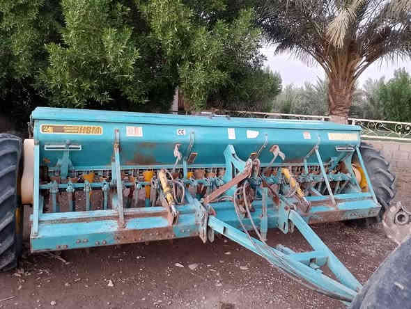 شاتوله للبيع اوزدمان. حجم 24  جديده
للستفسار تصال علئ رقم 📱 *********** 

عنوان واسط الزبيديه شارع المعاررض.  معرض. المعموري
