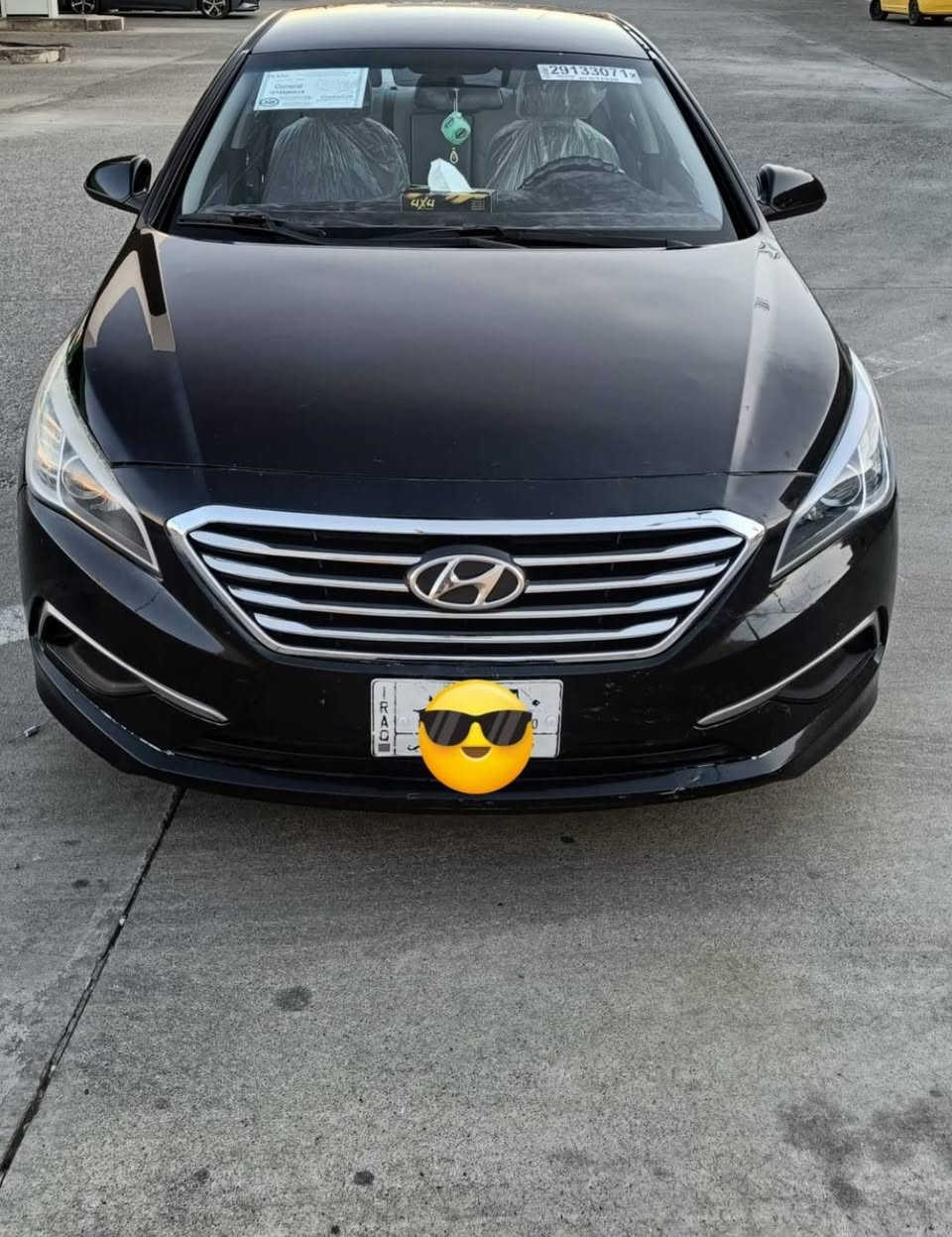 سوناتا 2016 وارد امريكي
محرك 2400 GDI 

ضربتها السيارة طارف البوند بارد وجاملق الخلفي معجون قليل 

سياره ليبل واحد  ولا دددوالضرر مرفوق بالسونار بالمنشور رقم نينوى ألماني/السنويه الى2027

مواصفات السياره 

-ثلاث انظمت قيادة 

- كامرا خلفيه  

- شاشه

-نظام مانع انزلاق 

- تحكمات ستيرن 
 
السياره حلوه وتبريدها ثلج مكفوله 
ملاخظة سونار اخذتو جديد سونار المحترف والمحترف معروف بالموصل 
سعرها 127 وبيها مجال بسيط حك الجيه
***********
