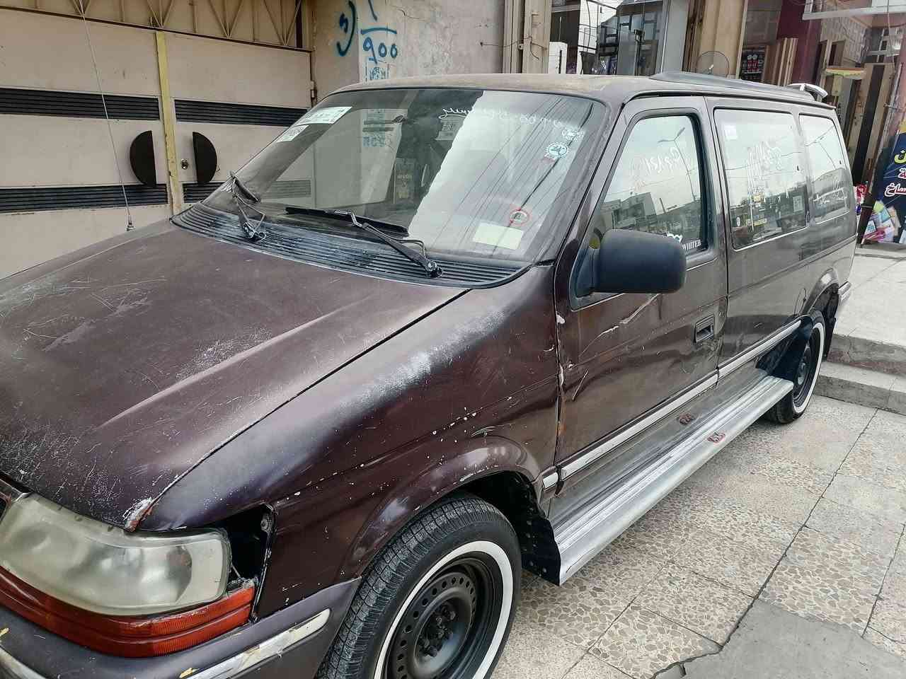 سلام عليكم كليزر موديل93رقم نينوة شرط التحويل سنوية 27كابون بنزين بيها سيارة بدون صبغ مكينة باجيرو بيها  صرف وكير مكانيكي شرط طخم امامي خير من الله كهربيات شغالة مكان سيارة 🚗 موصل حي رسالة  التواصل عل رقم *********** ك*********** 
السعر 30 وبيها مجال الطيبين
