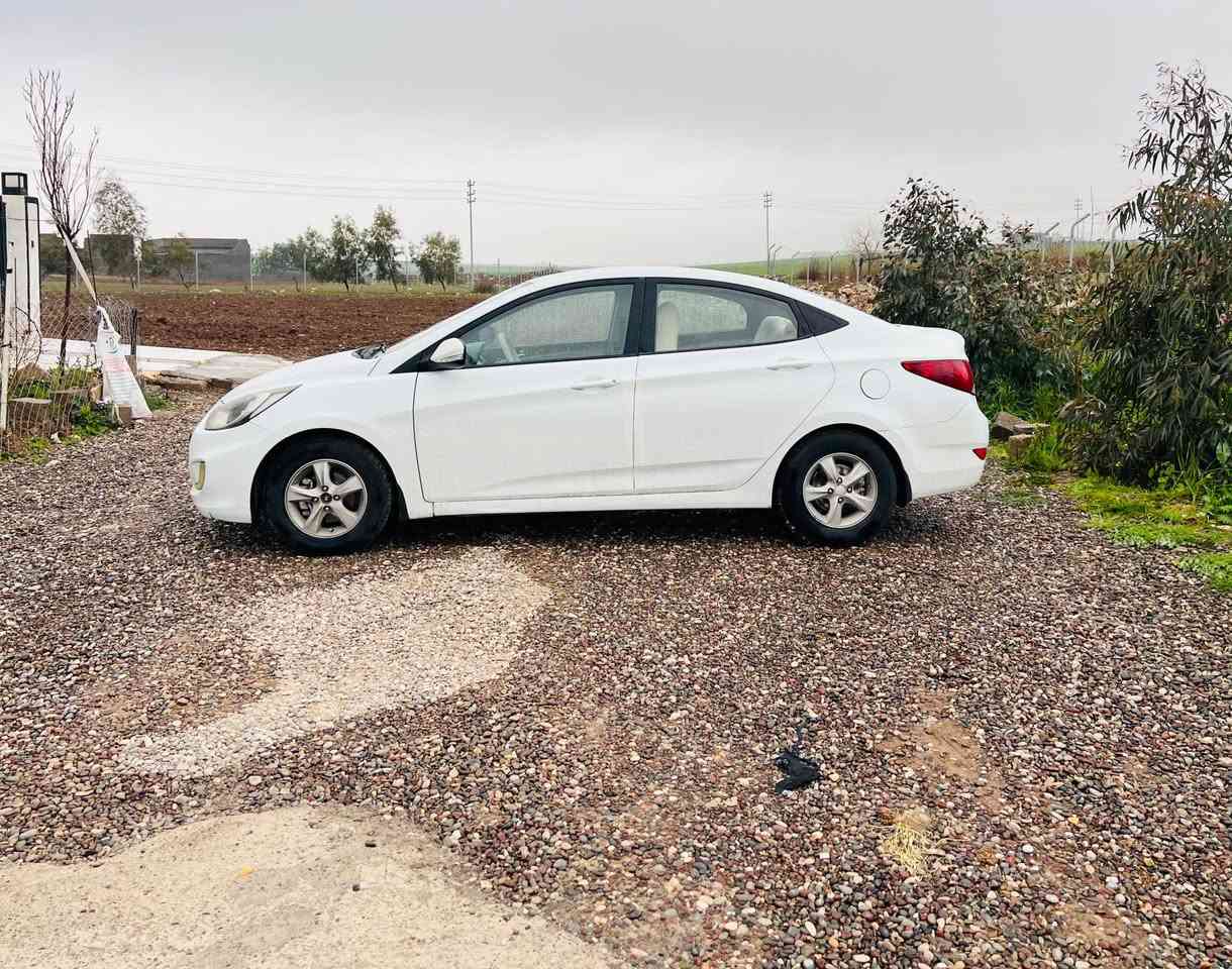 هوندا ئەکسند مودیل 2013خەلیجی
مکینەگەورە دوش گێروماتیک وعادی
ڤولیوم جام کارەبائاوێنە کارەبا داخل زەرد
شاشەئایپات پشتی کامیرا ویلکەپ 
سبوغی نیە سێ جوارساردی گجکەی هەیە
هەیکەلی جوانە تایەی نوێیەمەسروفی نیە
گێرومەکینە تەبرید ساردوگەرم بەشەرتە
سەنەوی رەقەم نوێیە تحویل غرامە بەشەرت
سعری 93وەرەقە مجالێکی کەم 
ژم***********واتسئاب لەسەرە 
عنوان هەولێر دەوروبەر أربيل, العراق
