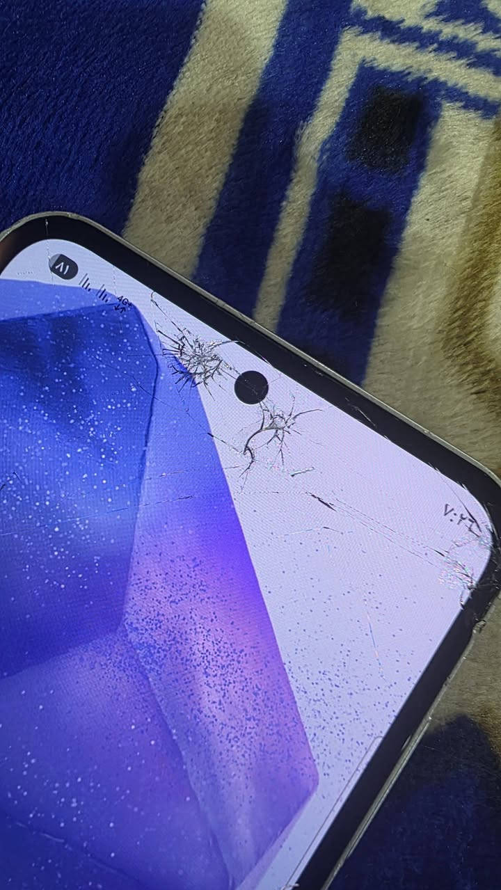 Galaxy A55 -5g
مكسور الكلاس مالته والشاشه سليمه 
للبيع حسب للقناعه


**إذا كنت صاحب هذا الإعلان وتريد حذفه لأي سبب، رجاءا أرسل رسالة إلى الدعم الفني**