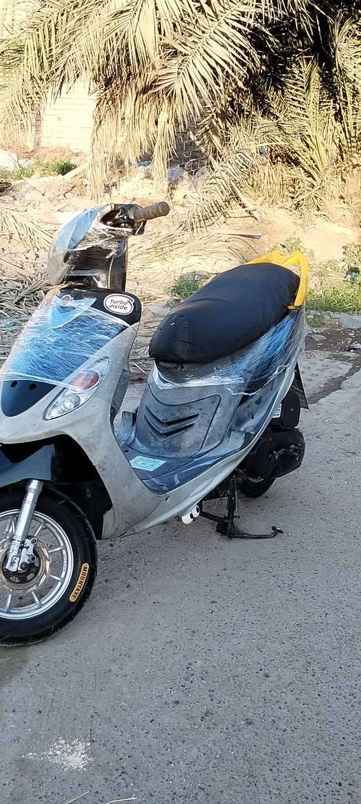 سلام عليكم دراجه ماكس منغولي كفاله عامه صار ٧ اشهر نازله كهربائيه سلف كلها شغاله مكينه بلاديه اي نقص ماكو  بيها تزويد خفيف مرتب وياله اصليه وصدر اصلي دبل خلفي اصلي زوج تاريرات جلاتيني نضافه كدام عينك سعر ٥٢٥ عنوان بنوك رقم ***********
