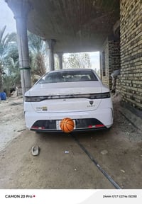 دست رويل • ٢٠٢٥ • رقم بغداد