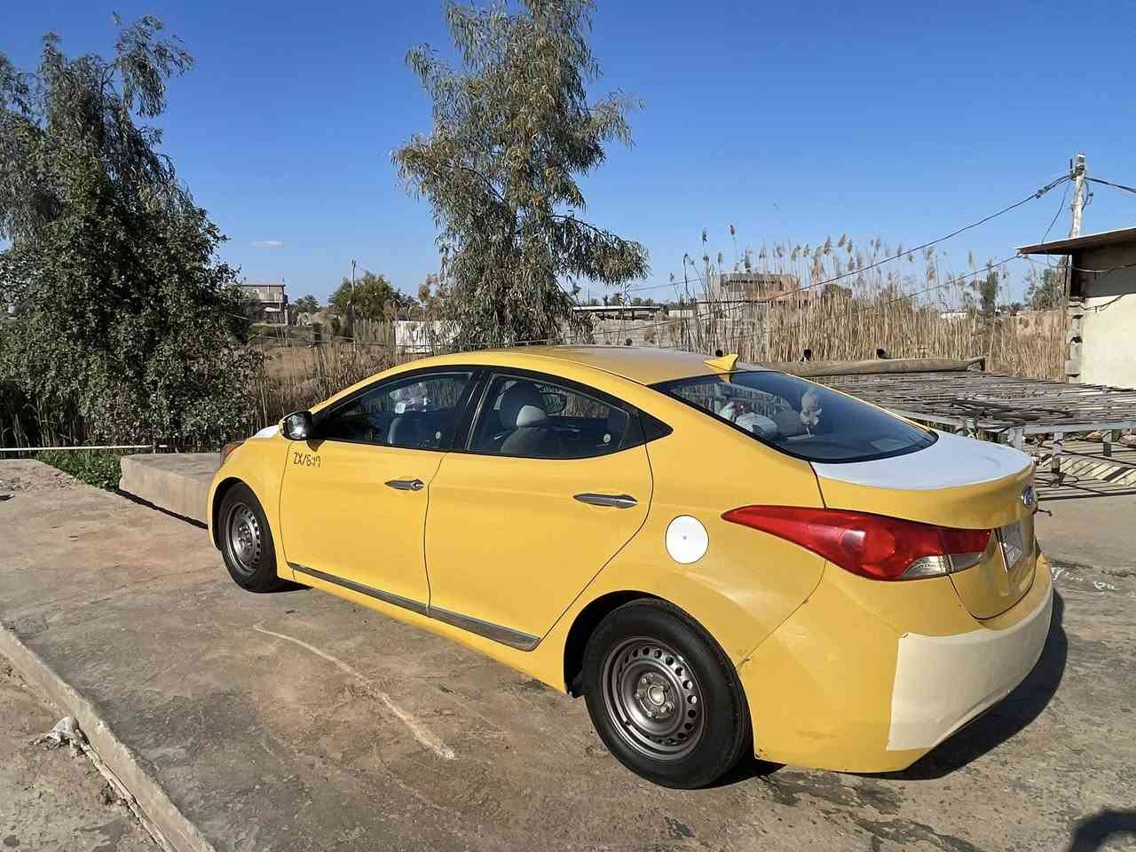 النترا 2012 وارد امريكي حادثها جاملغ امامي ايمن كلها ليبل واحد بدون تبديل بدون معجون فقط حادث امريكا رقم بغداد الماني مشروع وطني تحويل ثاني يوم هيئه مصفره جديد سنويه ماساقطه 
مواصفات@@@@
محرك 1800 دوش 
فول تحكم ستيرن 
حاكيه بلوتوث اتصال 
كير اوتماتيك 
جام كهرباء اوتماتيك
نظام 4 دسك 
مانع تزحلق 
كروز سرعه 
نظام ايكو 
كشافات اماميه 
كير محرك مكفولات تبريد منضومه جديده تدفئه شغالات صدر امامي خلفي بدلته جديد تخم تاير ووياله شديتهن جدد سياره جاهزه نصبه فول واحلى من الصور 
عارضها ب 88وبيها مجال 
مكاني ديالى الخالص ***********
