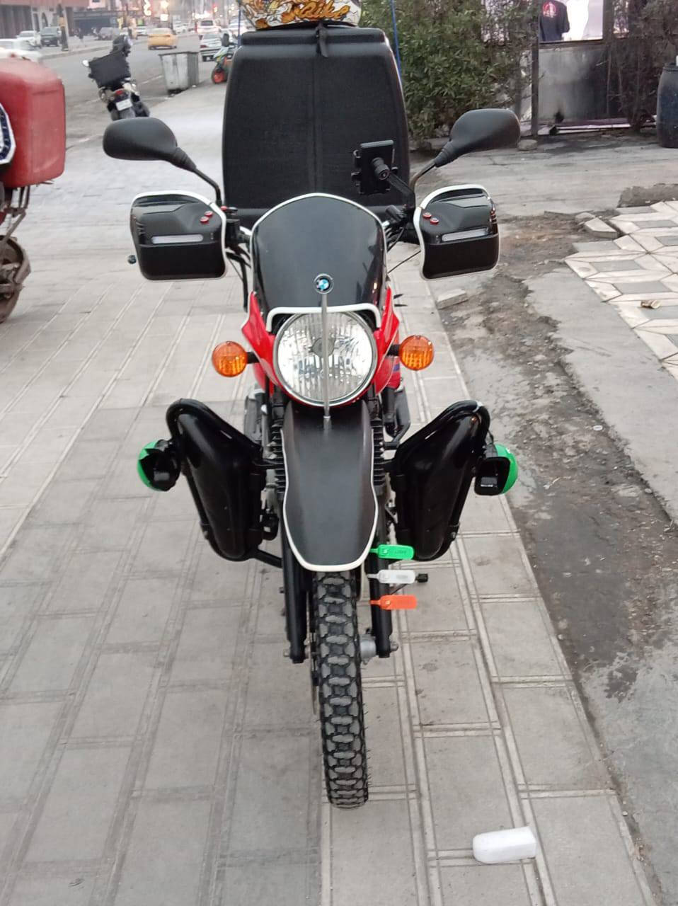 سلام عليكم دراجه بوكسر 23مرقم بأسم تحويل ثاني يوم الدراجه نضيفه خير من الله مثل ما موضح بل صوره مجفته شركه سعرهه 2300 وبيها مجال للطيبين والي يحب يتواصل ***********
