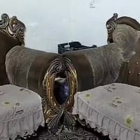 طقم ١٠ مقاعد • ثقيل • ضرر بسيط