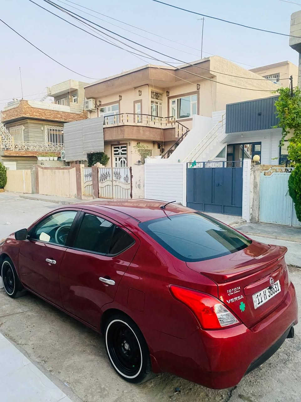 نيسان فيرسا موديل ١٨ بيهه ٣ قطع
سياره جاهزه ١٠٠/١٠٠
مابيهه اي نقص 
ب اسمي مداور ثاني يوم 
سعر ٨٥
***********
