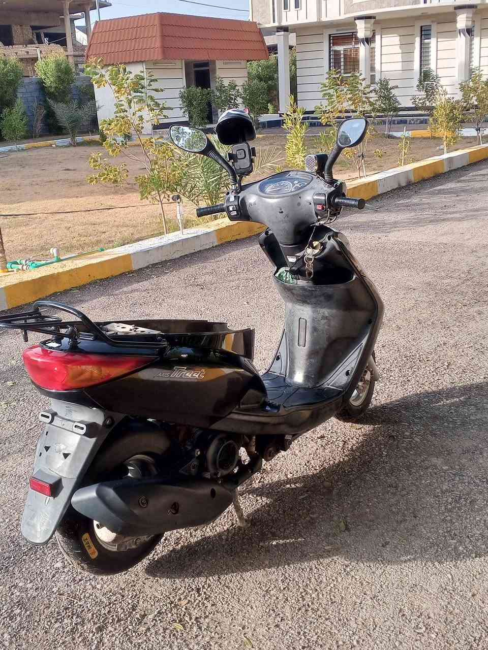 السلام عليكم...دراجه اكزز ياباني كابريتر. السرعه 140 للبيع.. السعر واتساب او فيسبوك
المواصفات...
1/اللون اسود.
2/كفرات بلادي مختم.
3/دبلات بلادي.
4/كهربائيات كله شغاله.
5صالنصه بلادي.
6/زوج تأيرات بدلتهن جدد.
7/عداد السرعه شغال 
8/مكينه بلادي برغي ما مفتوح.
9/كابريتر جديد.
10/ستان صفح.
11/زوج مرايات جدد.
12/بنزات جدد.
13/باتري جديد.
14/من اول هندر تشتغل.
15/نكره سلف تشتغل
دراجه خير من الله.. اي نقص مابيه شغل واطلع.
جيب فيتر وتعال افحص.
كلشي بيه بلادي برغي ما مفتوح..💯
العنوان:بغداد الغزاليه نهايه شارع مدير الامن💯
للاستفسار الاتصال على الرقم الهاتف.
(***********) متواجد واتساب و فيسبوك
السعر واتساب او خاص💯
