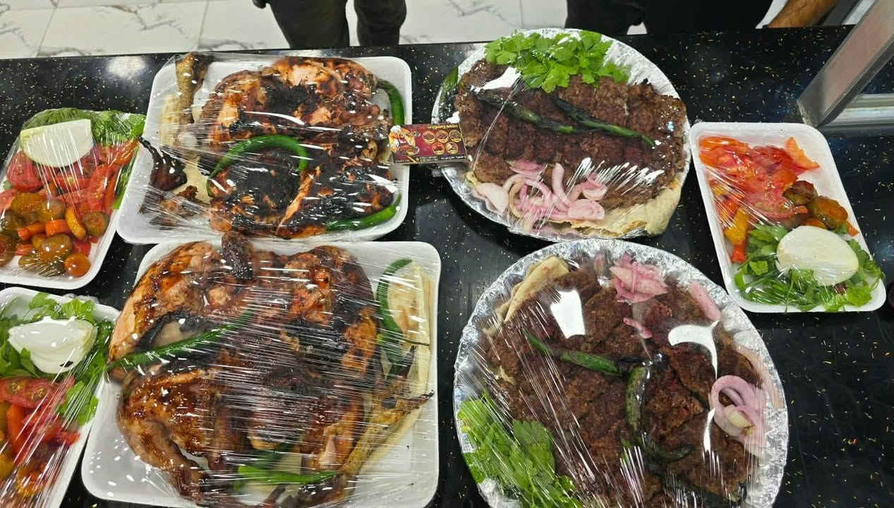اللهم صل على محمد وآل محمد
عنواننا تميز ونظافه وترتيب اسعار جدا مناسبة
للحجز  خاص ممنوع الغاء الحجز بعد التثبيت لطفآ 
تتوفر خدمه توصيل داخل الشطره
***********
الجميع @إشارة متابعين

