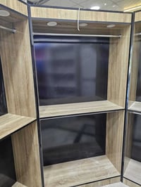 متوفر فاترينة ملابس  العدد ٦  النظافة 100%  الاستفسار  07700006331