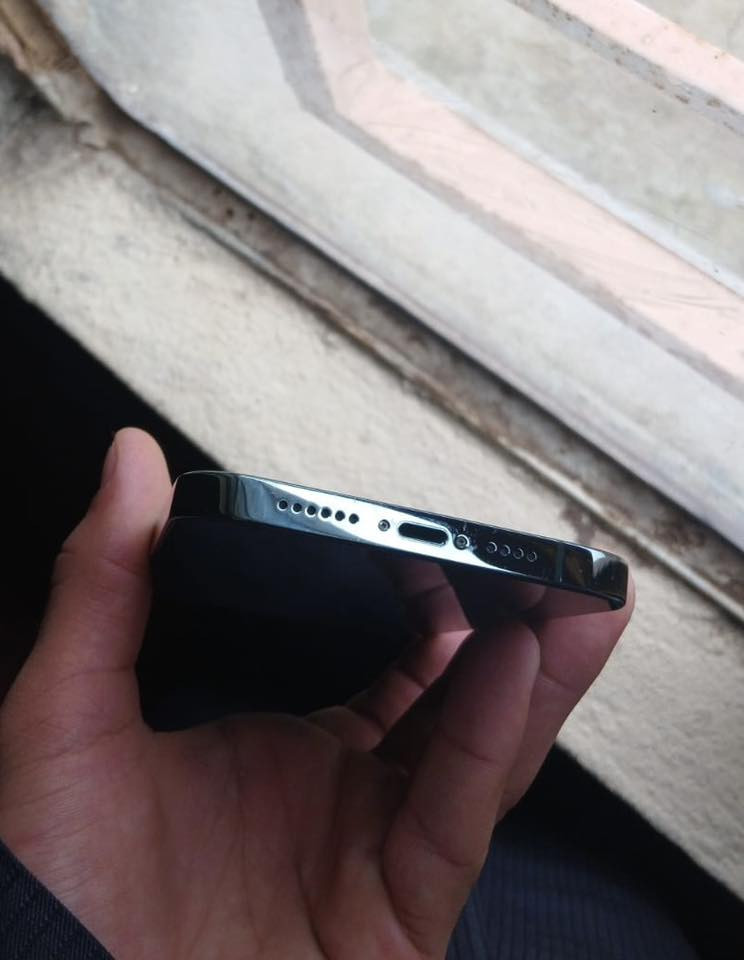 13 برو ماكس زيتوني للبيع 🔴
المواصفات 🔴

* الذاكره 256
*نموذج MN 
* بطاريه اصليه مامبدله 75
* دبل سيم
*شاشه اصليه مامبدله 
الجهاز ما مبدل بي اي شي فول نضافه التصوير دمعه والشاشه اصليه ابد مامبدله مثل ماتشوفون الجهاز فول نظافه مابي اي خلل يشهد الله لو ما متوازي على فلوسه مابيعه  

السعر 730 وبي مجال بسيط 🔴
واتساب للتواصل ***********
العنوان الموصل المجوعه الثقافيه شارع العباسي
