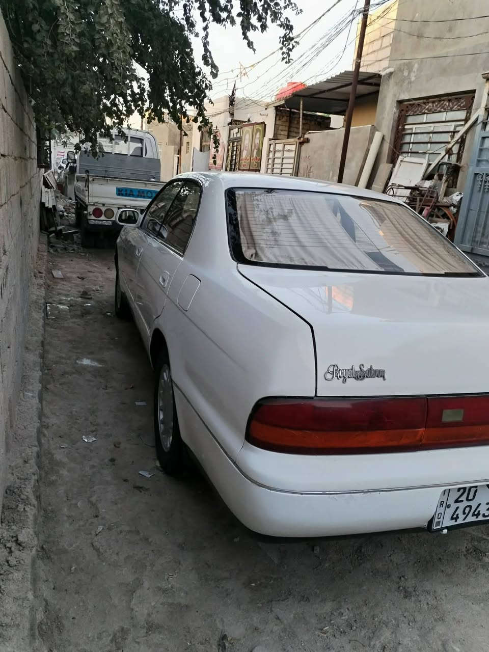 السلام عليكم بطه متصل للبيع موديل 91 رقم ديالى انجليزي وراعيها بالنجف سنويه ما ساقطهه لل 28 كير مقفول محرك اثنين نص  ومداور ثاني يوم هزه جديده والسياره شوفه عينك لا قصه ولا نقل جثه ولا عيب شرعي ولا ضربه حداديه 100% كهربائيات شغاله كشنات كهربائي شغاله لايتات بقلايتات بشاير تخم تاير اربع سماعات شاشه كاميرا جديده السياره سنتر لوك شغال تبريد عاطل وترايك وين ما عجبك والمكان نجف  والسعر بيع او مراوس حسب السعر ب 53 القناعه الخاص مفتوح هذا رقمي رقم الهاتف بواتساب ***********
