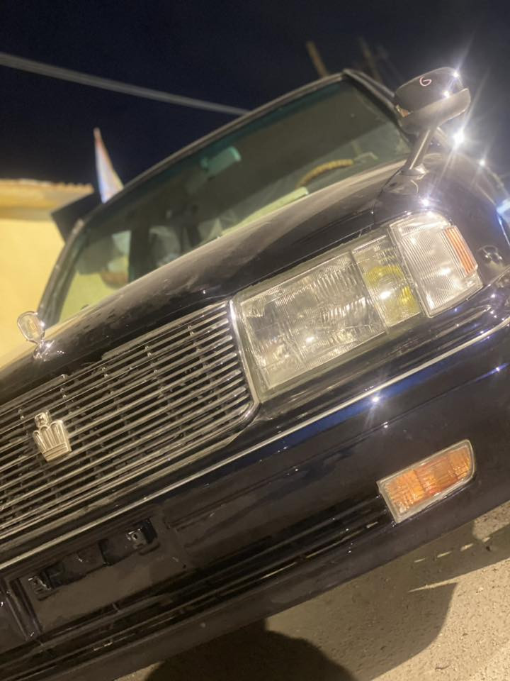 راس الثور تكم موديل 2000اصل 
دواخل عسلي مكفوله كص ونقل وضربه رقم بصره انكليزي 
محرك 3000فيشتين كير جديد 
شاصي 55فحل 
مصبوغه عام جماليه اخوان السياره متعوب عليها 
علمن السياره خطين غاز بانزين 
تبريد❄️فول  
للتواصل رقم وتساب ***********
المكان البصره قضاء الفاو اخوان سعر 96
