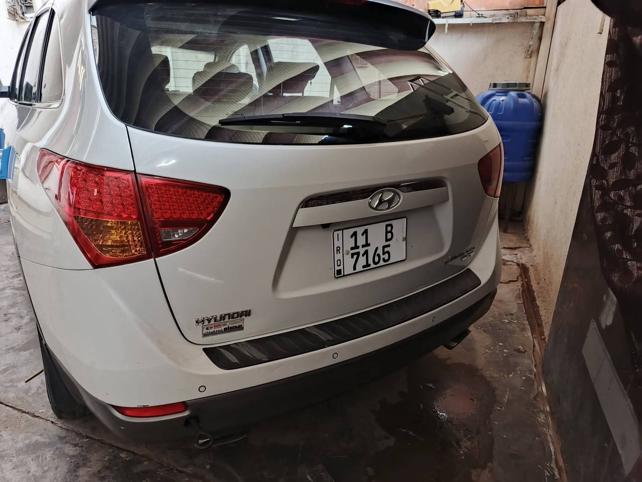 السلام عليكم للبيع هونداي فيركروز خليجي رقم بغداد كامل مواصفات موديل 2011 محرك 2800سته سلندر سياره جديده السعر 140 وبيهه مجال الاتصال على الرقم ***********
