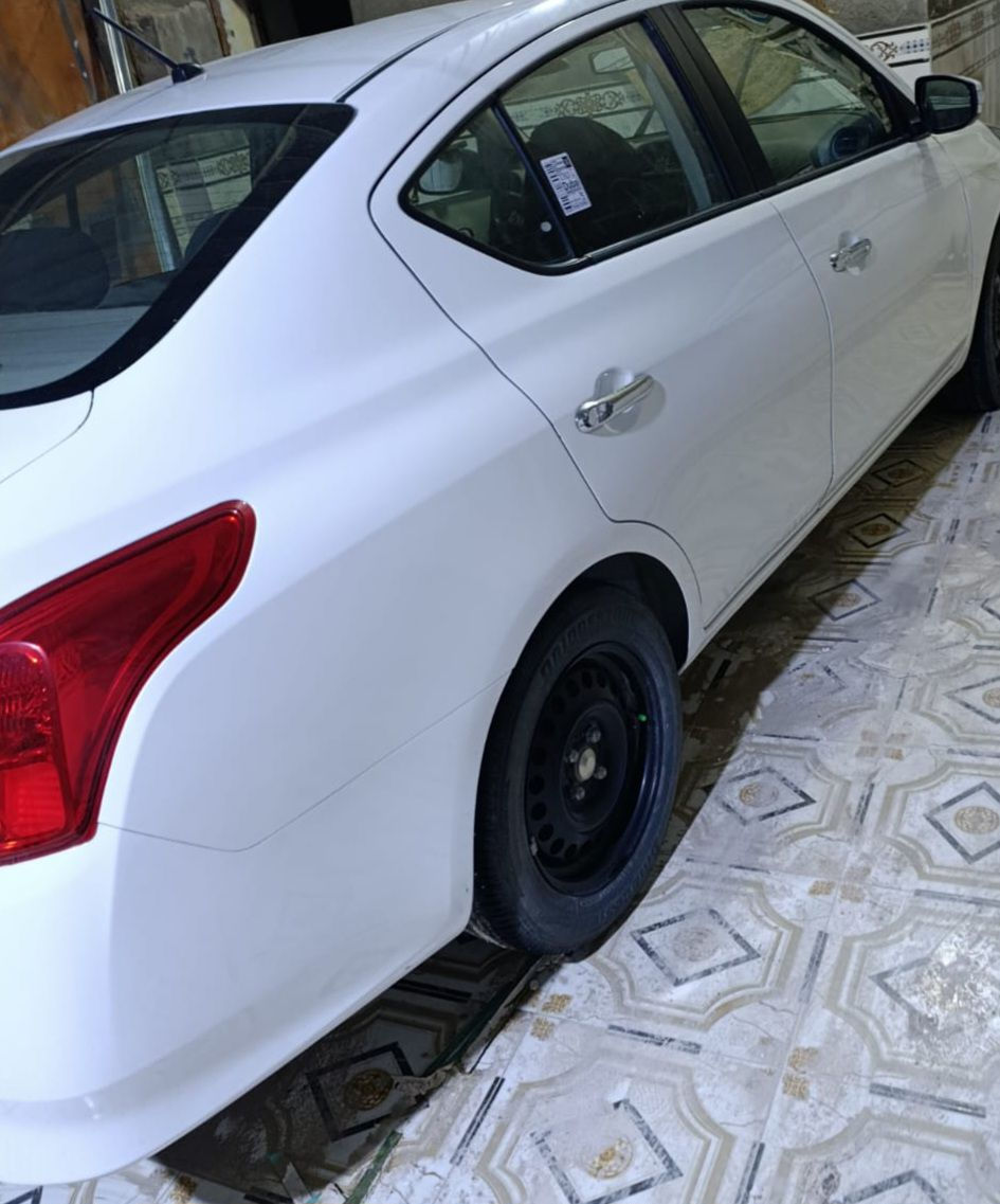 نيسان مصري للبيع مديل٢٥ ماشيه ٤٩ بيه باردشبرين جاملق جهة سايق الامامي باقي كفاله السعر١١٧ وبيه مجال ***********بصره
