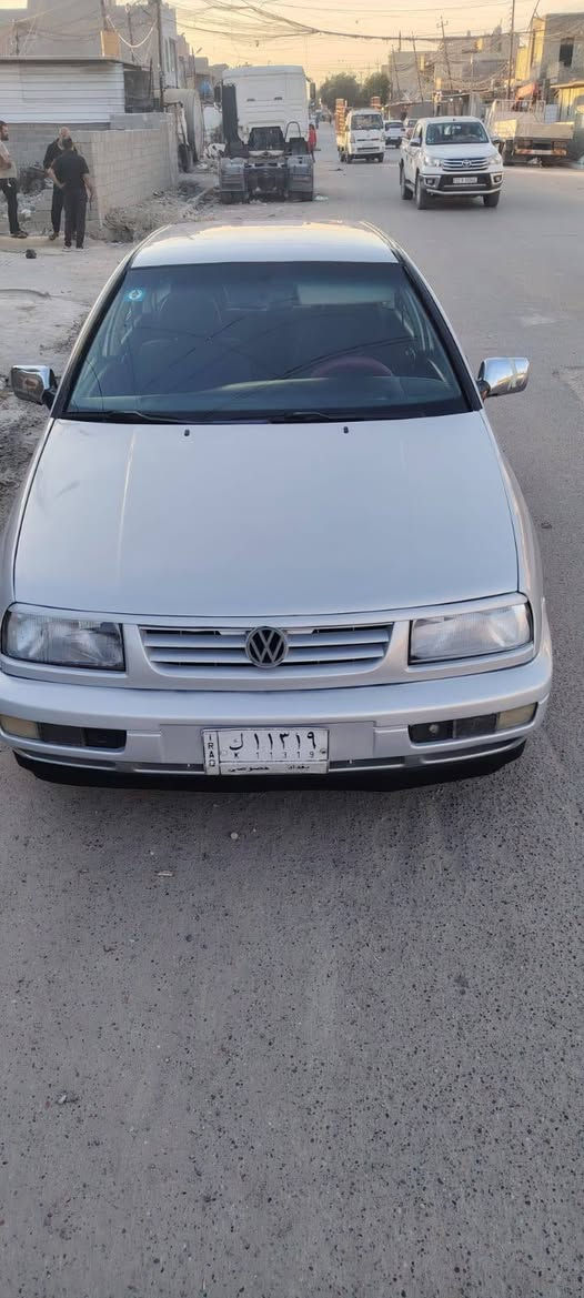 السلام عليكم فنتو للبيع كير اوتو مكينه٢٠٠٠ حلوات كهربائي بدون جطل كل شغاله تخم تاير اربع دسك صدر ٨٠ بلميه صبغ عام بدون حادث 

مراوح سته عاصفه بدون حماوه 
بسمي مشروع وطني 
سعر ٤٣ وبيهه مجال 
رقم ***********
