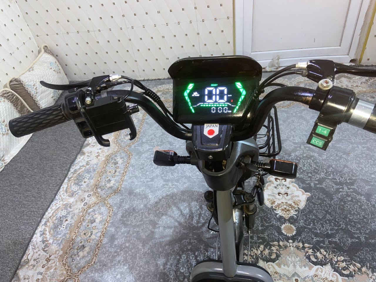 ماطور شحن حجم 20 نوعية RL اخو الجديد 5 بطاريات جديد بشرط السرعه 99 أخير موديل حساسات


**إذا كنت صاحب هذا الإعلان وتريد حذفه لأي سبب، رجاءا أرسل رسالة إلى الدعم الفني**