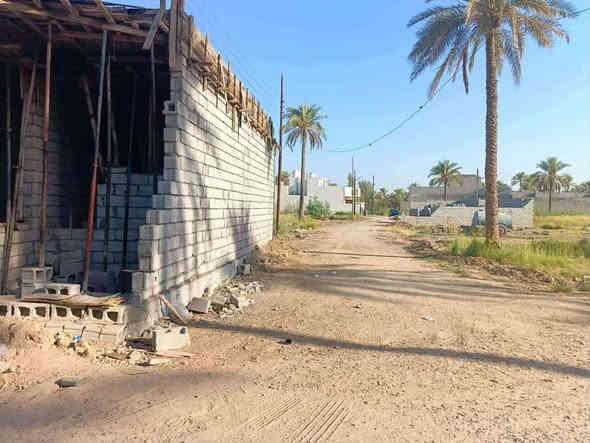 السلام عليكم ، بسعر جداً مناسب
قطعة ارض بسعر (14) مليون 
الموقع : باب الدرب بالقرب من فلكه الأمين ومدرسه المساعي 
المساحة : 125 متر ، واجها ٨ وربع ونزال ١٥
•  زراعي سند ٢٥ ، مكاتبة + وكالة من صاحب السند مباشرتاً 
•  الخدمات كاملة ماء + كهرباء + اناره + شارع الرئيسي صب 
•  قريبة من الشارع العام جداً 
للتواصل على الرقم التالي : ***********
