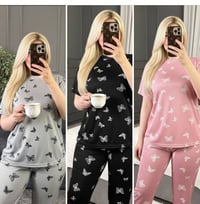 ملابس بنات • قطع اخيره