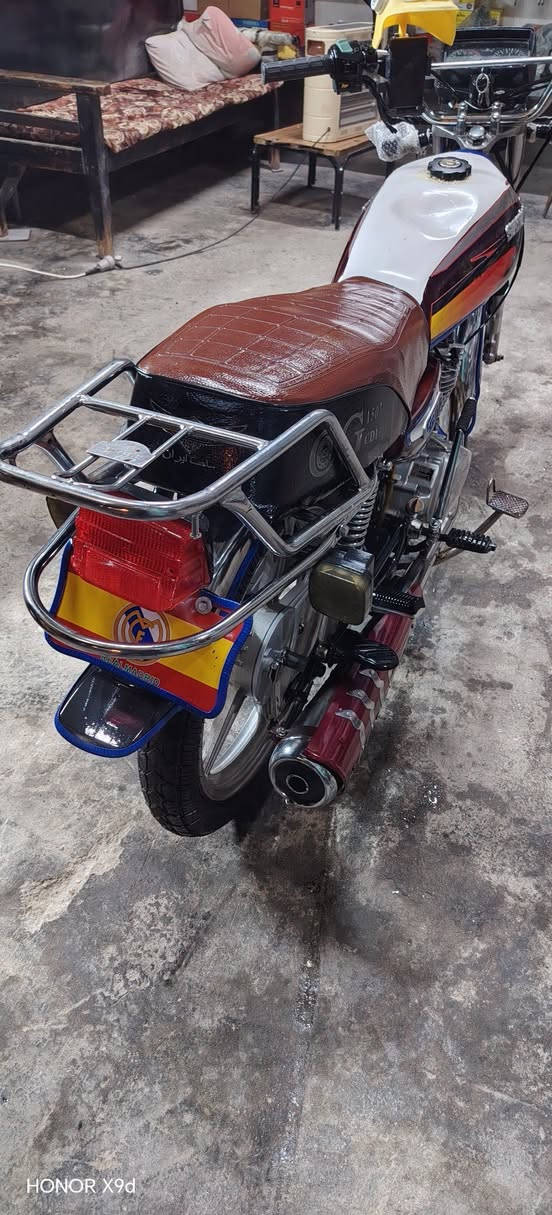 للبيع دارجه سيفان موديل 20 السعر 575 وبي مجال للتواصل اتصال  ***********
***********   الصقلاويه الناحيه مقابل كافتريا وهم
