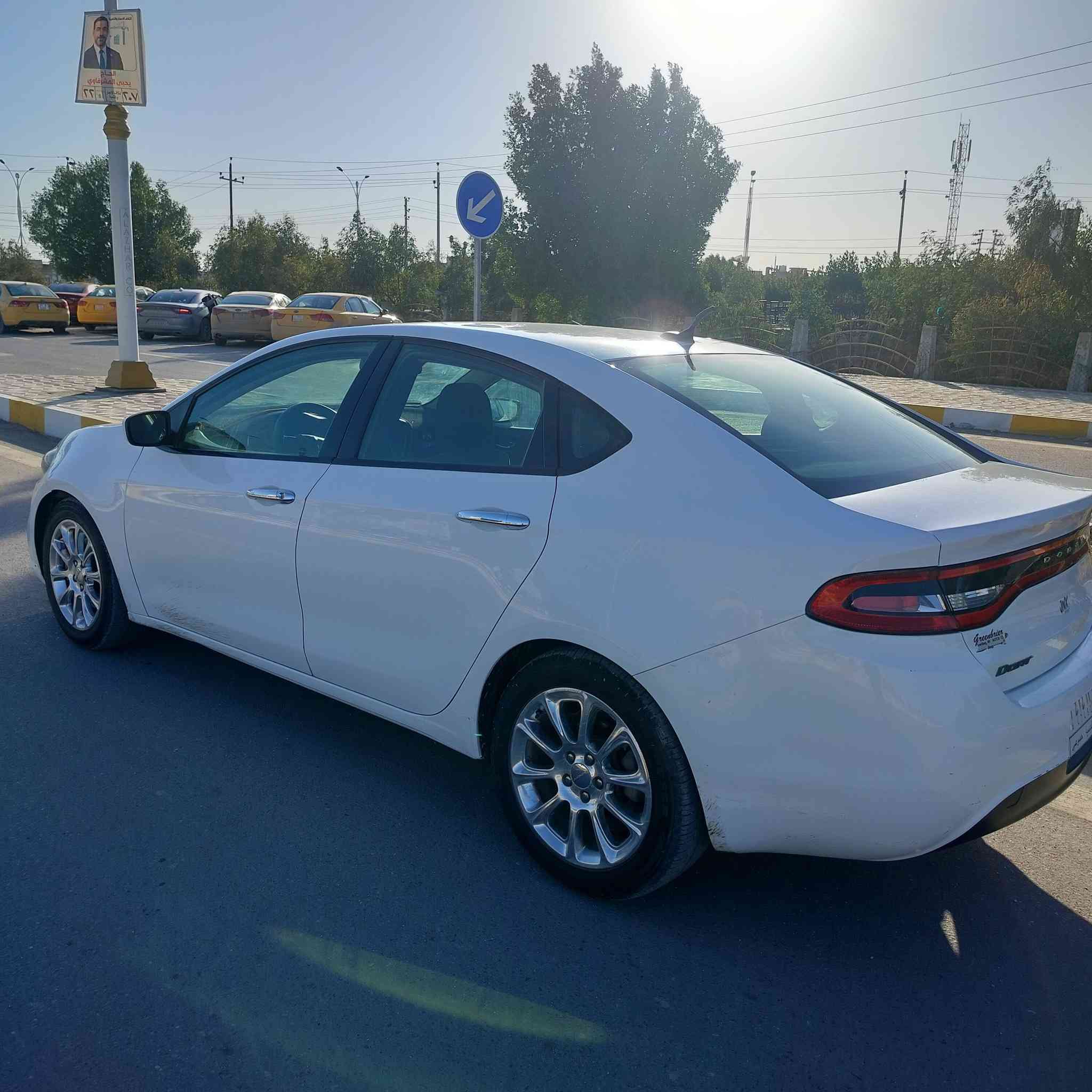 دارت موديل 16رقم قادسيه مشروع وطني ضربة خفيفه ما بيها تبديل جاملغ الامامي صبغ فقط  مكينه 2000 ويل كب وتخم تاير وحداده جديده السعر 82 مكان ناصريه مركز ***********
