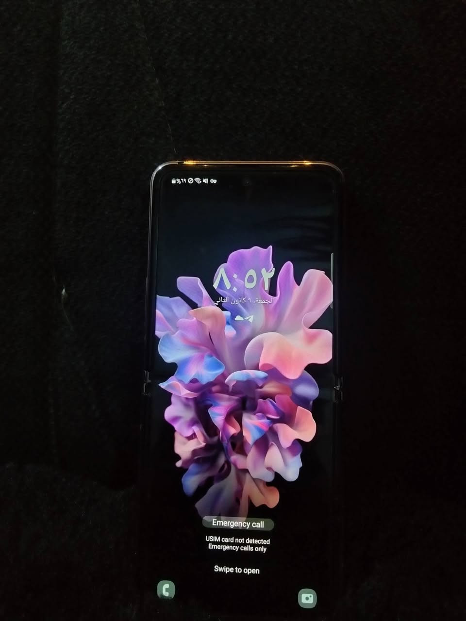 السلام عليكم سامسونك G5 جهاز مميز كلش ذاكره 256 تك سيمكارت الجهاز كله نورمار كله شغال كامرته تجنن كلش حلوه شاصي كلش نضيف السعر 300الف وبي مجال حك جيتك مكاني موصل ***********واتساب
