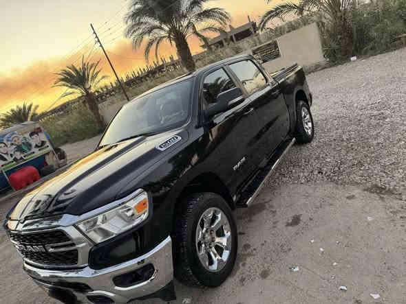 السلام عليكم للبيع او مراوس السعر 275 موديل 2022 رقم بغداد بسمي ماشيه 77الف  صور الحادث مرفقه سياره جديده عنوان السياره واسط الزبيديه***********
