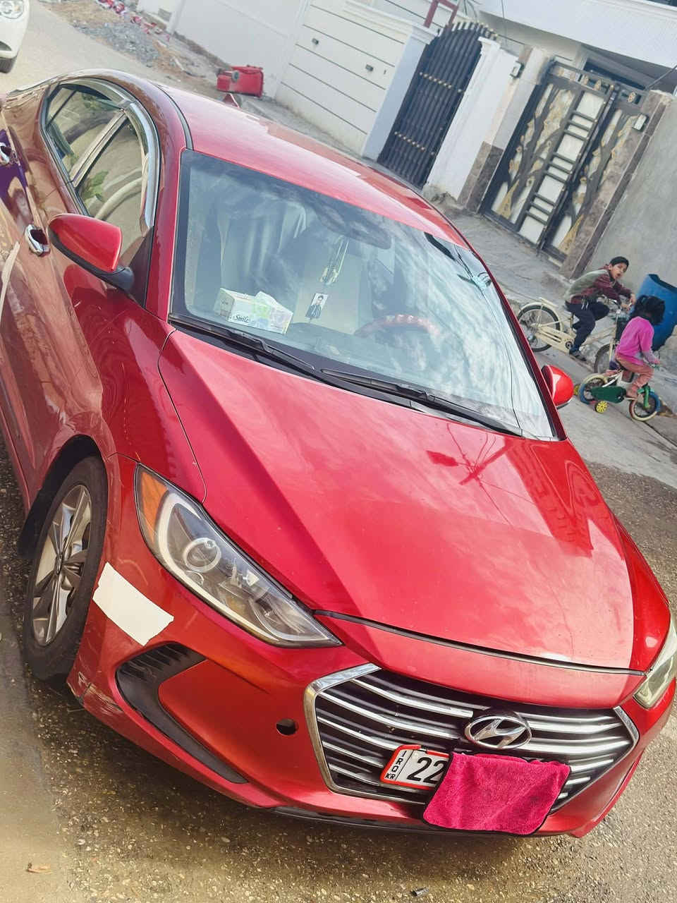 السلام عليكم  النتره. موديل ٢٠١٧  وارد. أمريكي
سياره نضيفه. وحلوه.  وجاهزه. ماذب عليه الف 
حادث جاملغ وبنيد. بدون. دواخل. 
موصفات. تحكم استيرن. 
شاشه جبيره. 
كامره 
مكاني. كربلاء طويريج.  
سعر ١٣٥ وبيه مجال بسيط 
سياره احله. من صور. 
رقم. أربيل دولي.  سنويه ل ٢٠٢٩ 
بسمي. ***********
