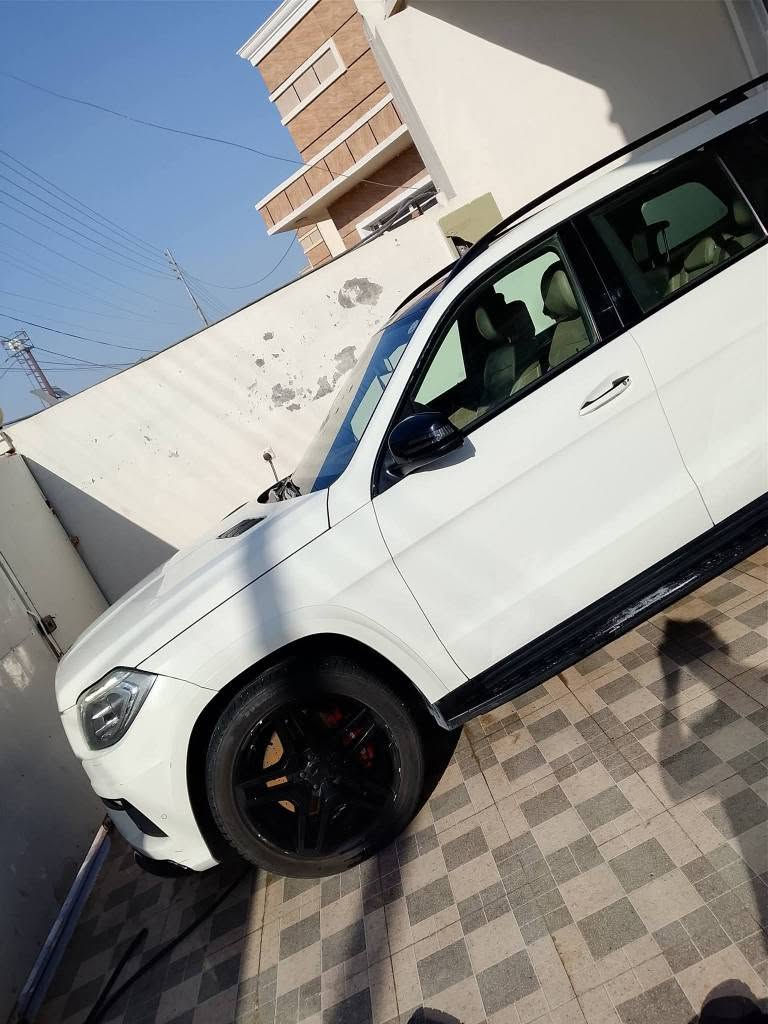 للبيع او مراوس
مرسيدس gl500 2013 
وكاله خليجي بدون صبغ مكفوله 
فول مواصفات اعلى فئه 
كت كامل AMG 
شاشه عدد 3 مع نضام ملاحه
كشنات جلد تبريد+تسخين+مساج
كاميرات عدد 5 رادارات + حساسات360درجه 
شفتات بل ستيرن 
اوتو هولد تحديد مسار ناضور ليلي
نضام الركن الذاتي Parking Pilot
بانوراما على طول السقف 
جوبلسات+ وضعيات قياده 5
لايت داينمك
4 ابواب شفط مع دخول ذكي 
الصندوق كهربائي 
هوك خلفي كهربائي 
جام بلرايز بلادي
بعد هوايه مواصفات سياره فووول للاخير معروفة مواصفات GL سياره جديده وجاهزه بدون نقص برغي حته دهن مبدل جديد
مكاني الفلوجة 
*********** واتساب الفلوجة, الأنبار

