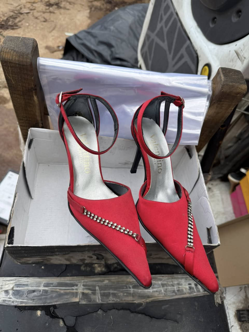 شروة 240 زوج تصفية محل
السعر 3 دولار


**إذا كنت صاحب هذا الإعلان وتريد حذفه لأي سبب، رجاءا أرسل رسالة إلى الدعم الفني**