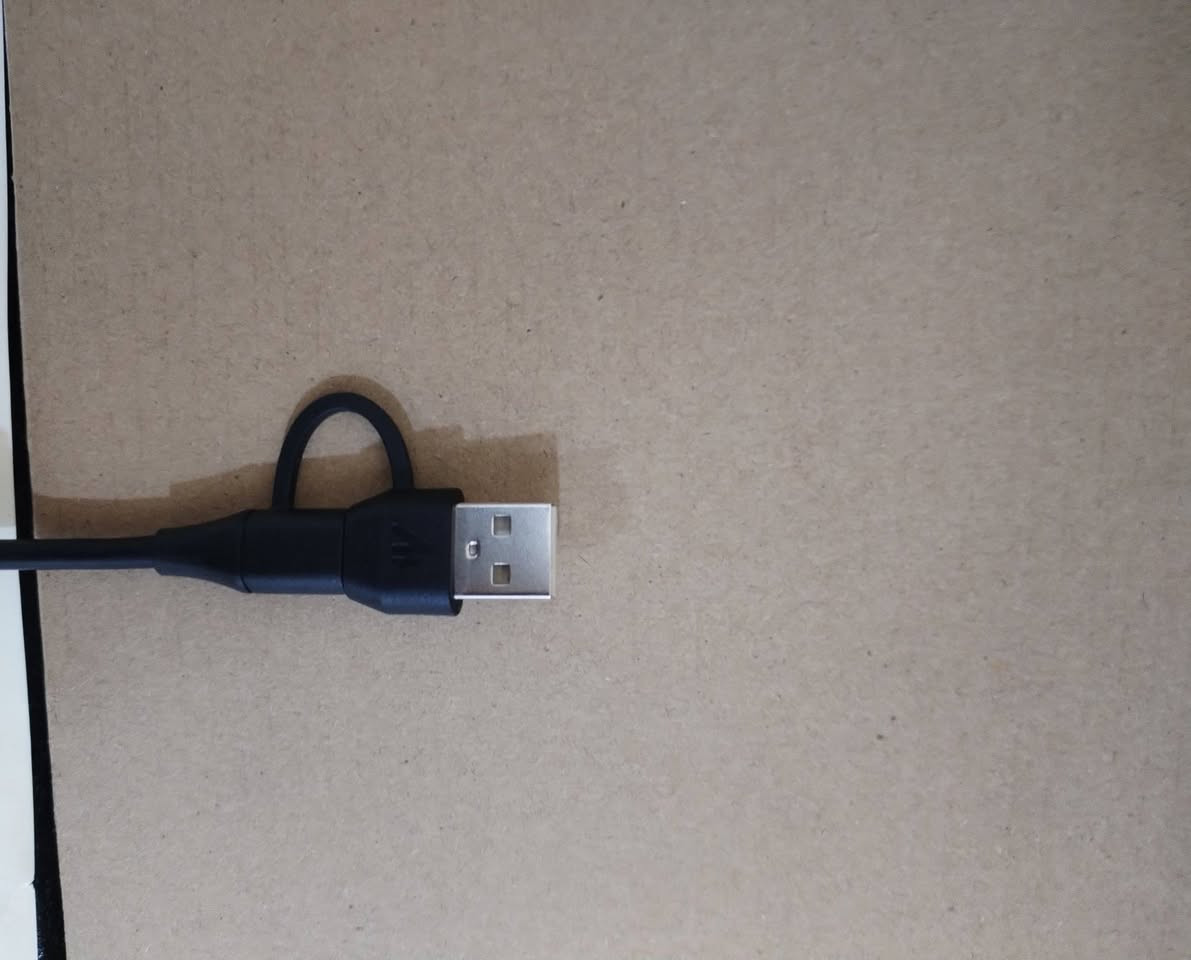 السلام عليكم
مايك ماونو PD200X للبيع
مسمتعل مرتين بس مجربه  بعده جديد بس لان ما متفرغ رايد ابيعه مصور كل تفاصيله وحته الفاتوره مالته. 
الي يريده يراسلني واتساب
***********
رايده ب100 وبي مجال و كروته ع حسابي اوصله للبيت اذا من بغداد.
