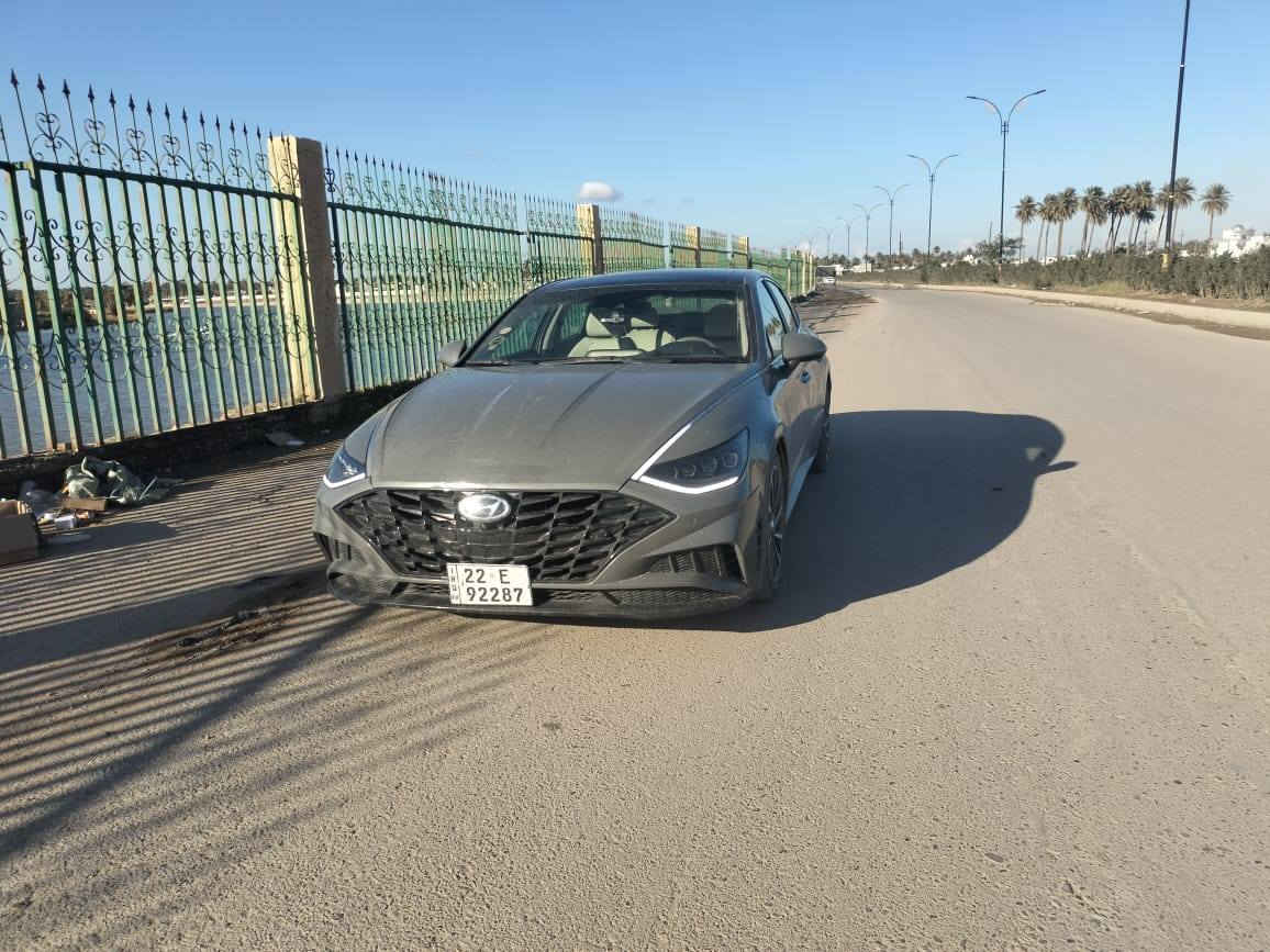 السلام عليكم اخوان
سوناتا موديل 2022 لمتد فول الفول ماشيه 67الف 
بانوراما
كشنات جلد حار بارد
كشنات كهرباء
رادارات 
خمس كامرات
داخل ابيض ملكي
تشغيل عن بعد
تتقدم وتتأخر على الريمونت
محرك 1600 توربو
اخوان بيه مكانات صبغ اني ابيع حزام ارباك البرده 
مكان السياره بغداد الدوره
السعر 155 وبيه مجال 
الشراي يتصل 
***********
