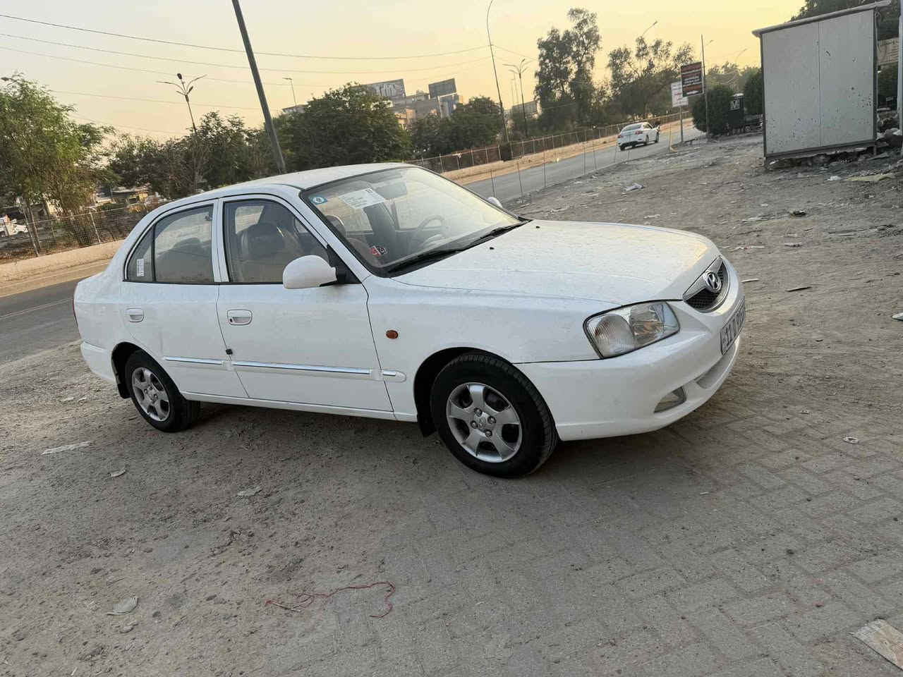 السلام عليكم شباب هونداي فيرنا موديل 2011 لا ضرب ه ولا تبديل سياره جير مكينه مقفولات تخم تاير جديد كير اوتوماتيك السعر 80 وبي مجال بغداد حي القاهره رقم ***********
