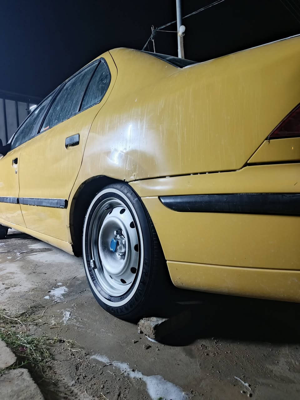 سلام عليكم سمند للبيع موديل12 مكينه كير مكفولات كهربائيات كلها شغاله سستم صوت يخبل تبريد شغال تخم تاير خطه بيضه دوشمه جديده  ضربه قويه مابيها بيها طخات بسيطه كلش  تاخذ هيئه وغرامات مصفره السعر 29 وبيها مجال لشراي مكاني نجف الحيدريه اتصل وبخدمتك ***********
