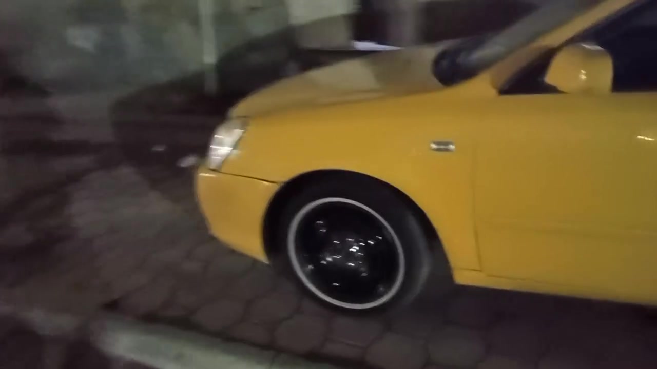 السلام عليكم
كيا اوبتيمه خليجي مكينه 2000 ابيع سياره كايمه مثل ما موضح بلمقطع كير كفاله تبريد ثلج سياره رقم نكليزي بسمنه سنويه لل 2030شراي اتصل وبيك خير وتدلل سعر 90بيه مجال للشراي 

هاذه رقمي ***********
