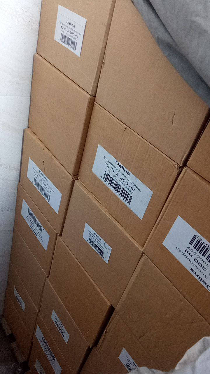 ✨ شامبو ألماني أصلي – مع باركود ✨
💧 حجم العبوة: 300 مل
📦 الكرتونة: 12 عبوة
📦 الكمية المتوفرة: 200 كرتونة
💰 سعر الكرتونة: 11,000 فقط
📞 للطلب والاستفسار: واتساب ***********
