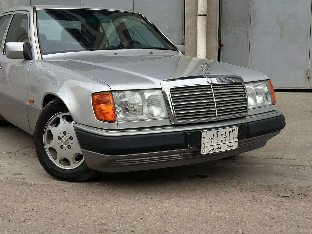 مرسيدس دب٩٠ سلفر داخل مخمل كراسي كهرباء  صاج مشطب سلايت طكتين برده كهرباء مصبوغه عام كير مكينه ٣٠٠ويل كب تفاحه *********** شارع فلسطين
