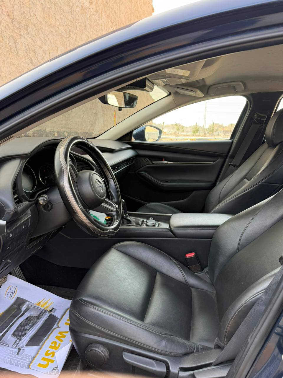 مازده M3
موديل 2022
المواصفات /مكينه 2500 /شاشه كبيره /رادار امامي وخلفي وجانبي/ توقف ذاتي تحديد مسار وتحديد سرعه وبصمه وكشنات جلد

الحادث باب مبدل وجاملغ خلفي معجن وصبغ 
السعر 140 بيها مجال 
العنوان كربلاء 
الاستفسار على الرقم ***********
