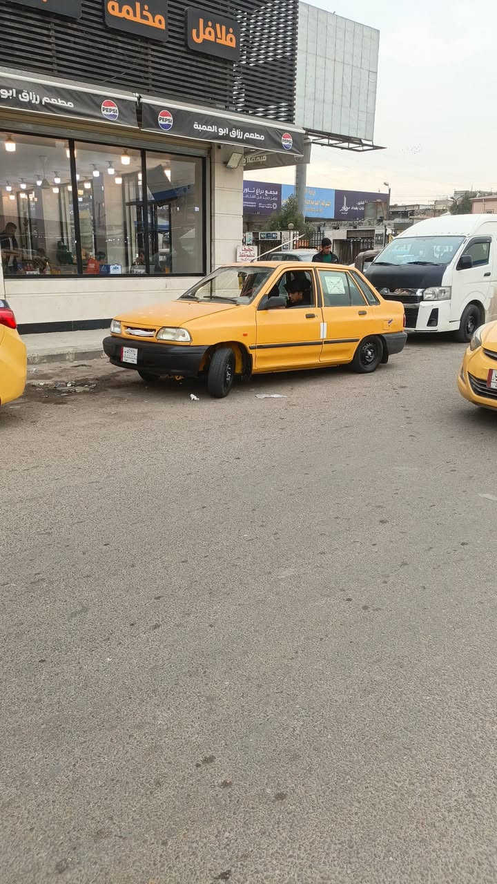 سلام عليكم سايبه موديل 12 رقم بغداد مصفره هيئىه وغرامات قبل سبوع سياره خير من الله مكينه وكير جدد بطنهه نظيفه كهربايات كلهه شغاله السعر 25 وبيهه مجال مكاني بغداد جسر دياله الجديد سايد الواحد 

***********
