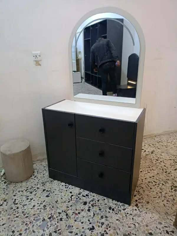 غرفة تركي 🇹🇷 مستخدام 5قطع  ✨✨
نضافه 90 💯
ابواب  💖
السعر 450 💖💸
مع شد🪛 ونقل 🚚  مجاني  داخل بغداد  محافظات بكروه


**إذا كنت صاحب هذا الإعلان وتريد حذفه لأي سبب، رجاءا أرسل رسالة إلى الدعم الفني**