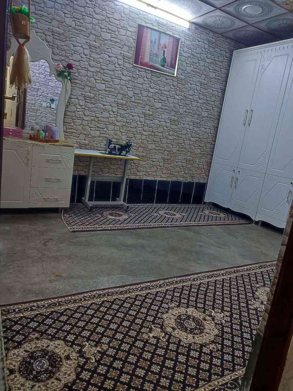 ...﷽ ...
بسم لله الرحمن الرحیم 

 ئەم جارە بە خانویکی شاز  زور هەرزان 
٢ ژوری نوستن هول مەتبەغ دیوخان 
عەرزیکی بتاڵێ لە گەڵە 
کامل کونکریت  ناوی تومارە بو تاپوو
   
ناونیشان  حمرین کولەجویکان 
پەشت خەستخانە لایڤ   🏙🏙
مساحة 230  متر 

بو زانینی  نەرخ خالیک دانی 💵
بو کرینو فروشتنی خانو  باخ زوی 
پیوندی بەم ژمارەوە  بەکەن📢📢
***********  یوسف  ☎️☎️

https://www.facebook.com/profile.php?id=100083460334231&mibextid=ZbWKwL
