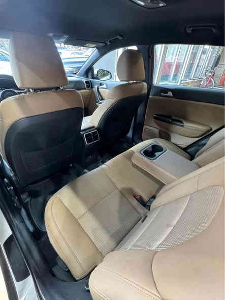 سبورتج 2020 
وارد خليجي 
حساس امامي خلفي 
كروس مثبت سرعه 
درايڤ مود 
كشافات 
كروس مثبت سرعه 
***********
*********** بغداد
