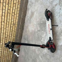 سكوتر للبيع سعر 250 الف مكان بغداد 07707813342