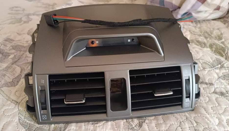 السلام  عليكم...  غراض كورلا للبيع...يوجد توصيل لكل محافظات...***********
1/دكت تبريد ابو الساعة 25الف.. 
2/واقيات طين ابيض 20الف.. 
3/حصيرة جنطة نيكل 20الف... 
4/ولف حماوة اصلي 15الف.. 
5/مطريات ابواب ام خط. نيكل 20الف... 
6/صاجيات ابواب دكم 35الف تخم... 
7 /سستم نيكل ابواب 30الف... 
8/شريط استيرن ابو فسفورة15الف.. 
9/سكوب مثلث 25الف... 
10/راديتر تدفئة 30الف... 
11/ قبغ كفر مراية باتمان زوج 25الف.. 
12/غطاء محرك امريكي 20الف
