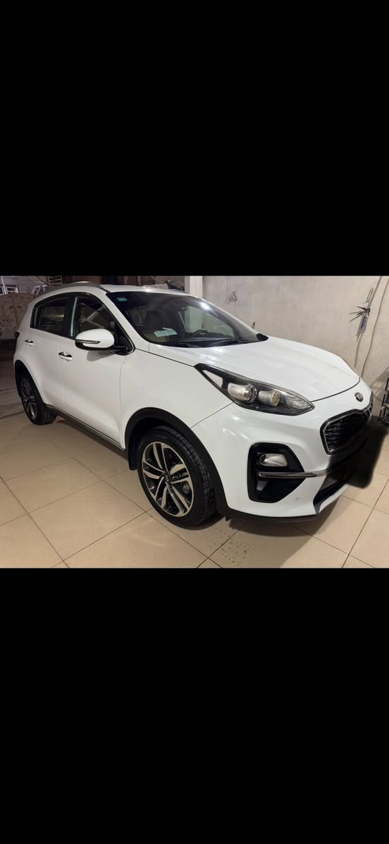 السلام عليكم
كيا سبورتج موديل ١٩ ماشيه ٦٩
مواصفات السياره
بصمه ابواب وتشغيل
كشنات جلد والكشنات الاماميه كهرباء
تبريد قطعتين منفصل
المرايه الوسطيه تعتيم
٥ ويل كب والحجم ١٩ 
مري شفط واشاره بالمري
هاند بريك بصمه
حساس امامي خلفي
تحكمات ستيرن جهتين
السونار مرفق مع الصور 
السعر ٢٠٦ وبيها مجال
مكانها بغداد السيديه
***********
