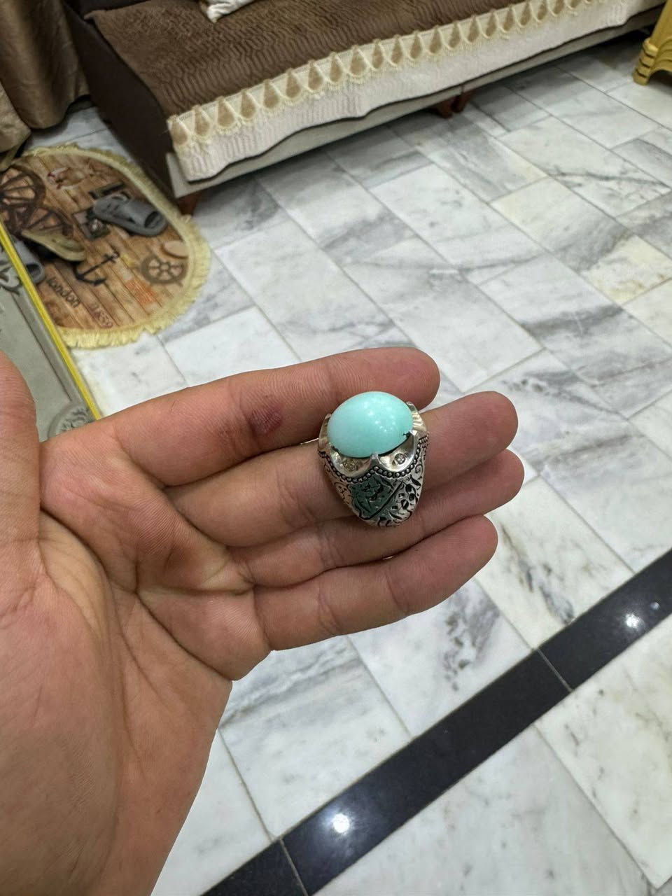 سلام عليكم شباب التفاصيل بل فيديو موجود يمي المحبس***********
